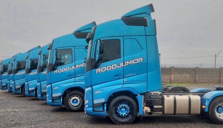 Rodojunior adquire 140 caminhões Volvo FH Euro 6 - Logweb - Notícias e  informações sobre logística para o seu dia