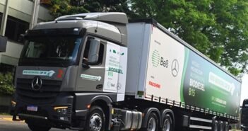 Mercedes-Benz e Be8 iniciam teste para comparar emissões entre diesel e biocombustível 100%