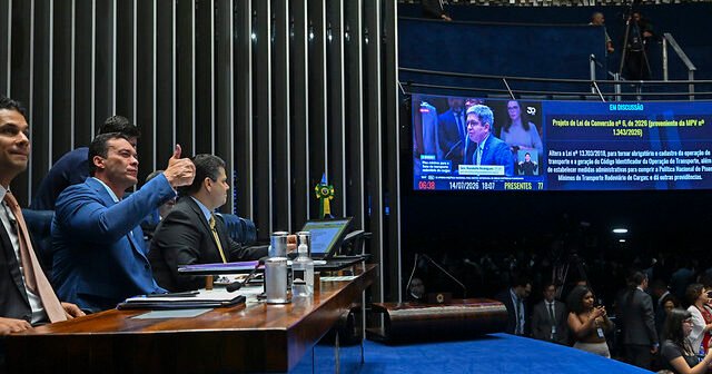 Aprovada MP do frete sem piso para caminhoneiros empregados